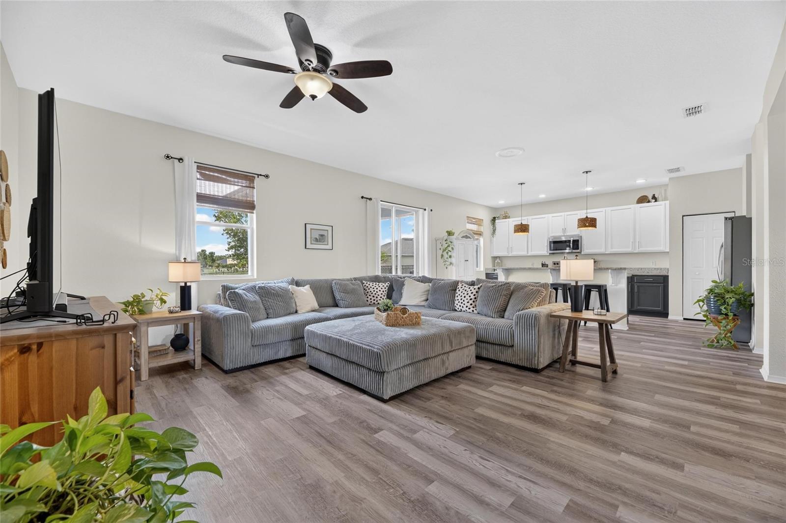 203 STAR SHELL DR, APOLLO BEACH, FL — photo 2