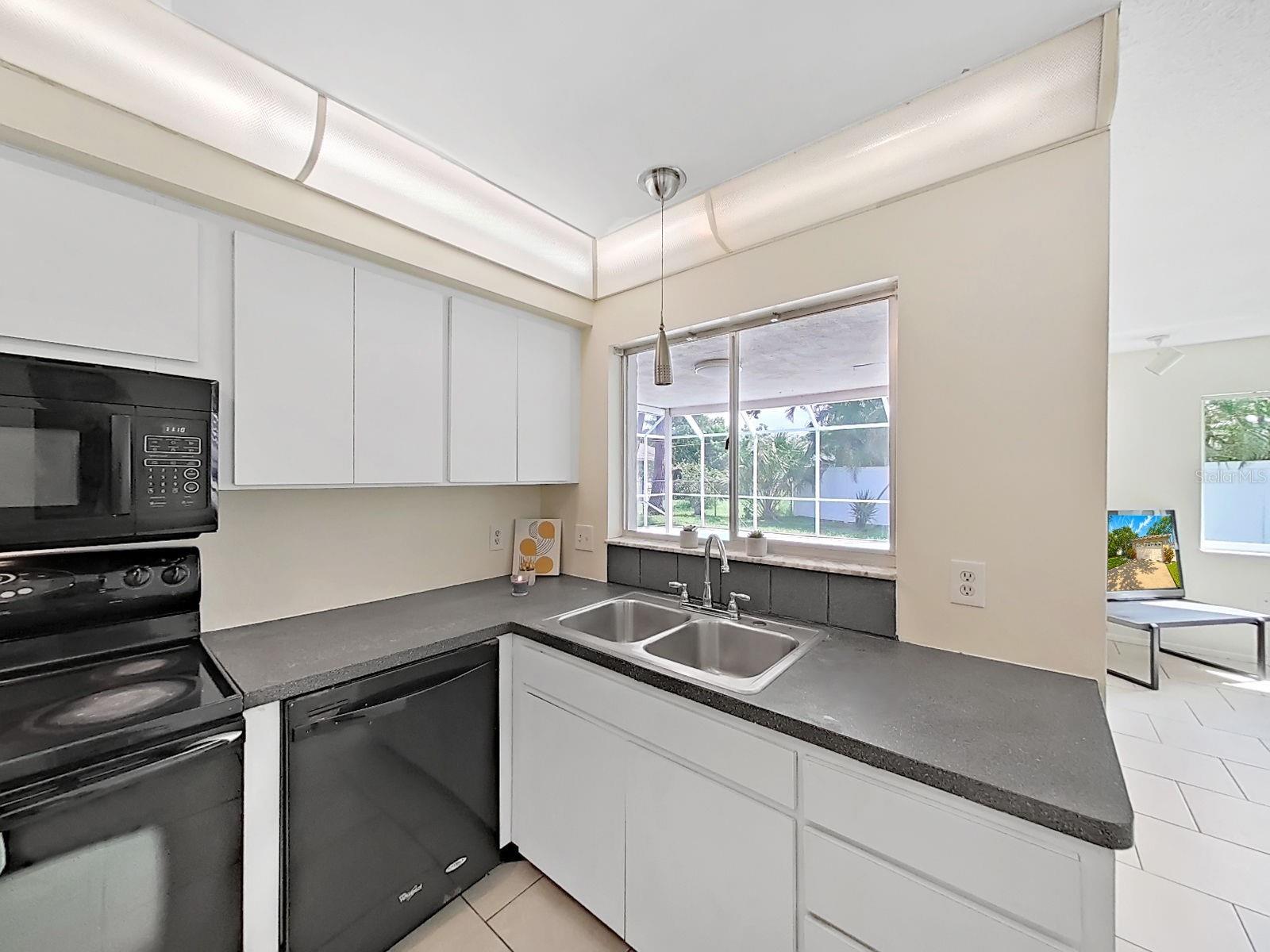6996 122ND DR, LARGO, FL — photo 15