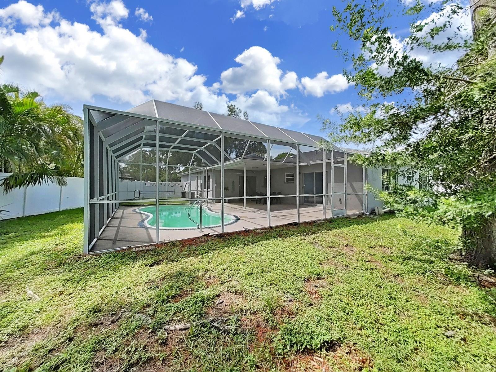 6996 122ND DR, LARGO, FL — photo 34