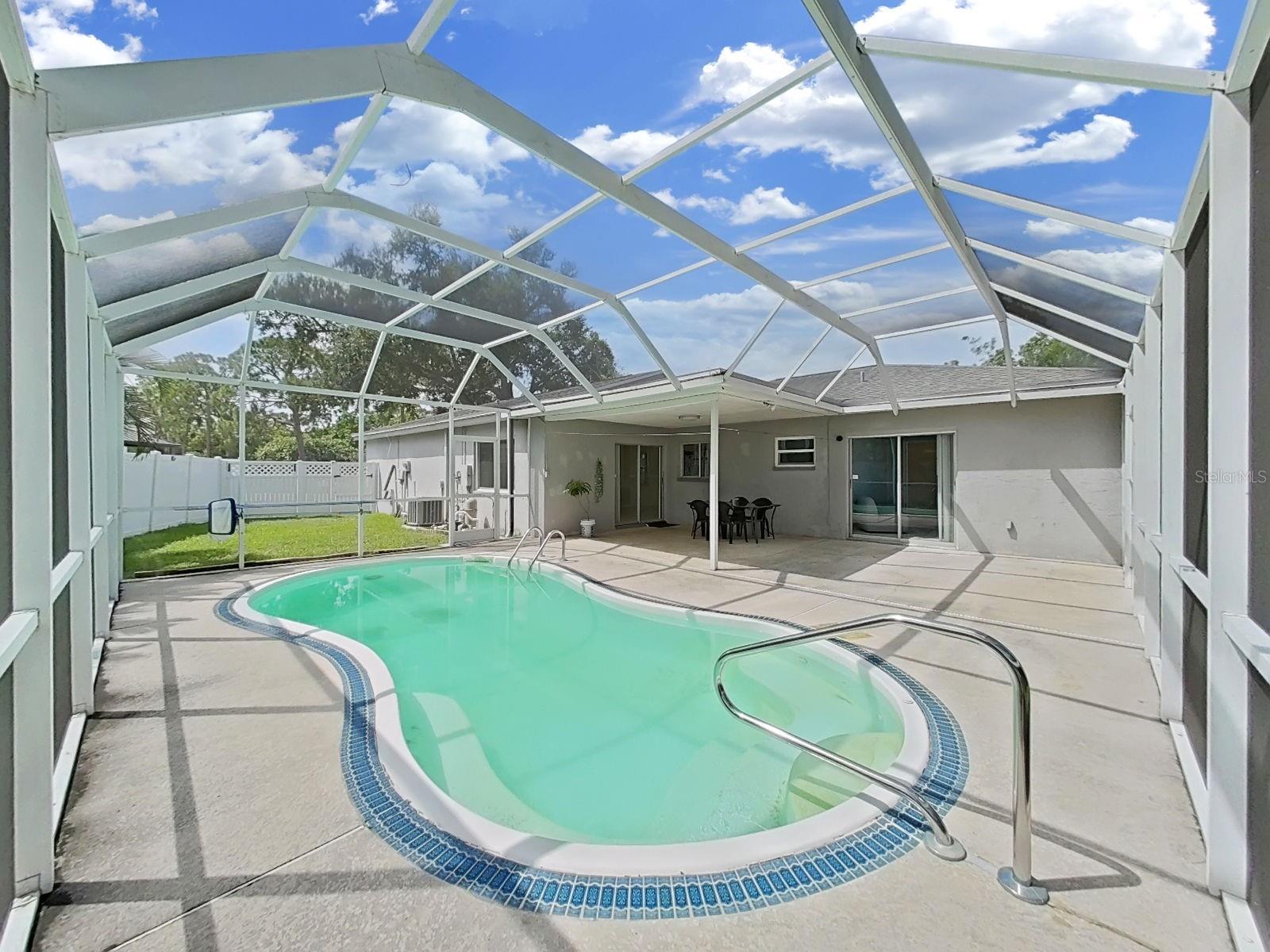 6996 122ND DR, LARGO, FL — photo 31