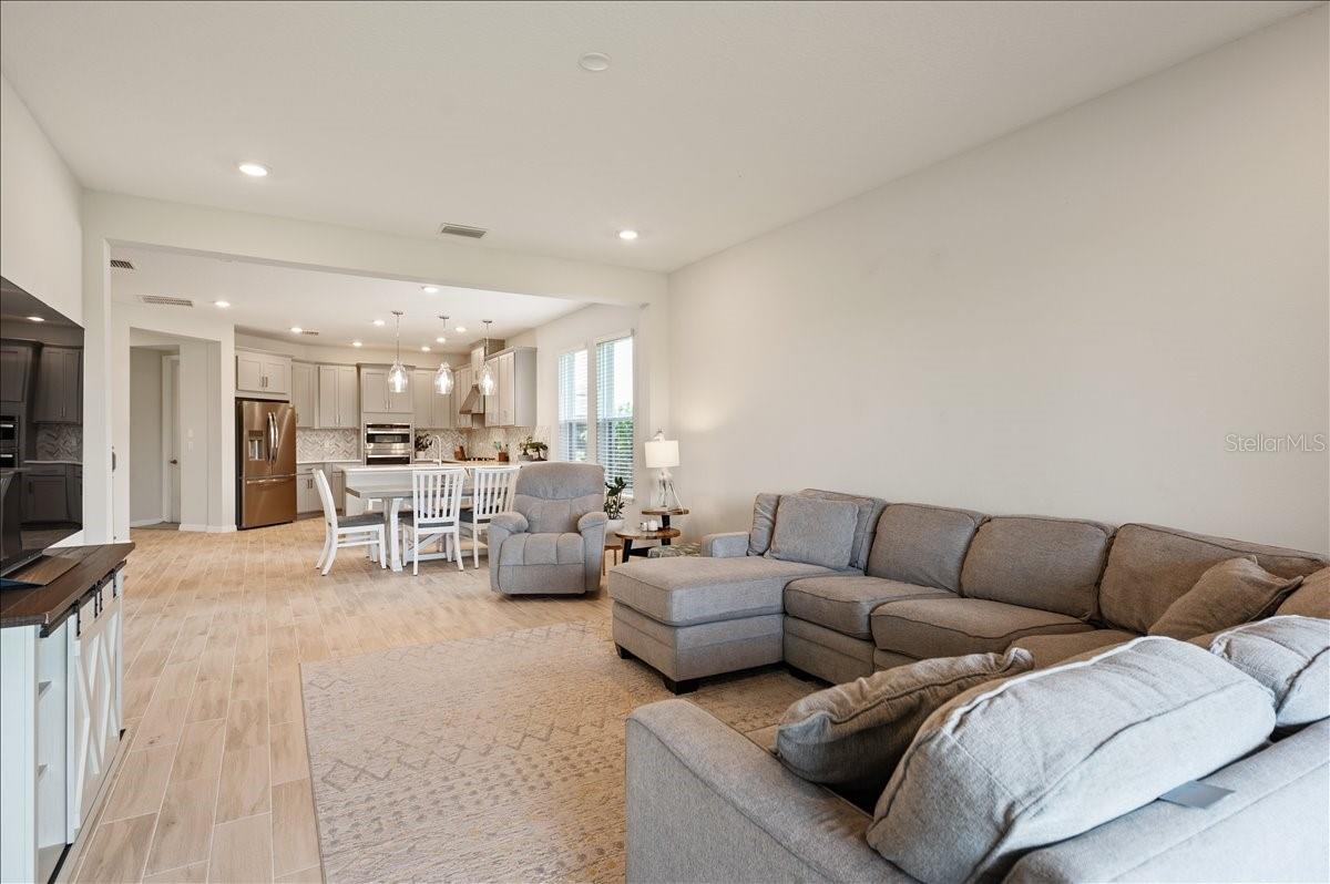 9016 TEQUILA SUNRISE DR, SARASOTA, FL — photo 18