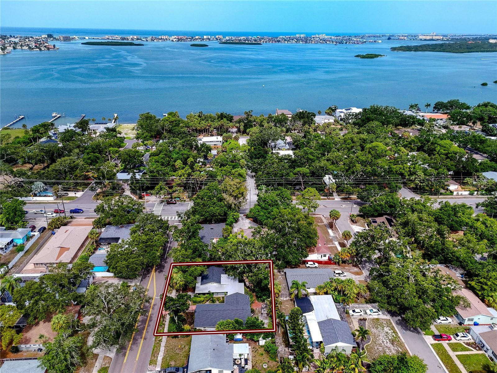 8161 22ND AVE N, ST PETERSBURG, FL