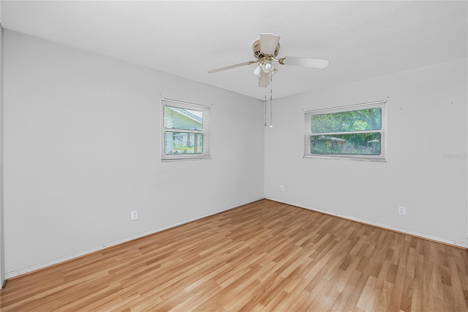 8161 22ND AVE N, ST PETERSBURG, FL — photo 28