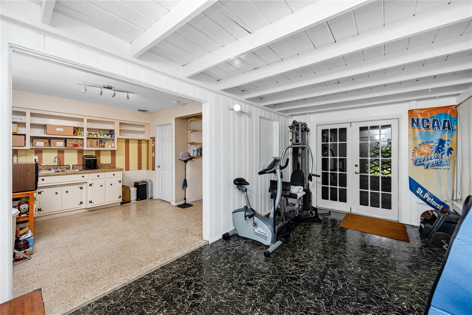 8161 22ND AVE N, ST PETERSBURG, FL — photo 40