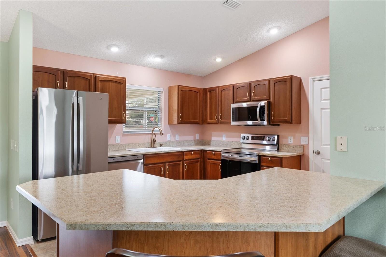 1630 ABERCROMBIE WAY, THE VILLAGES, FL — photo 10
