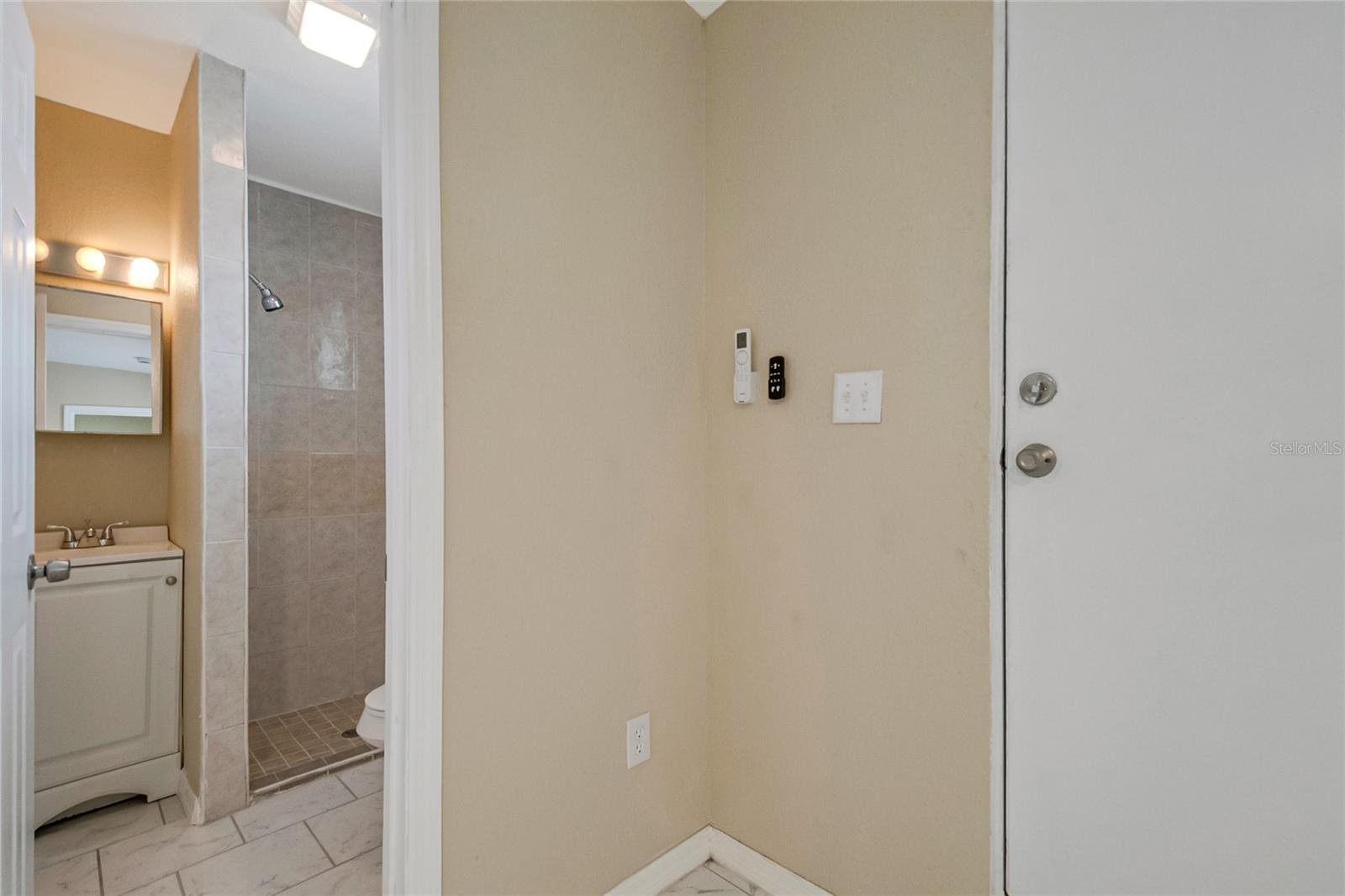 910 18TH ST, ORLANDO, FL — photo 37