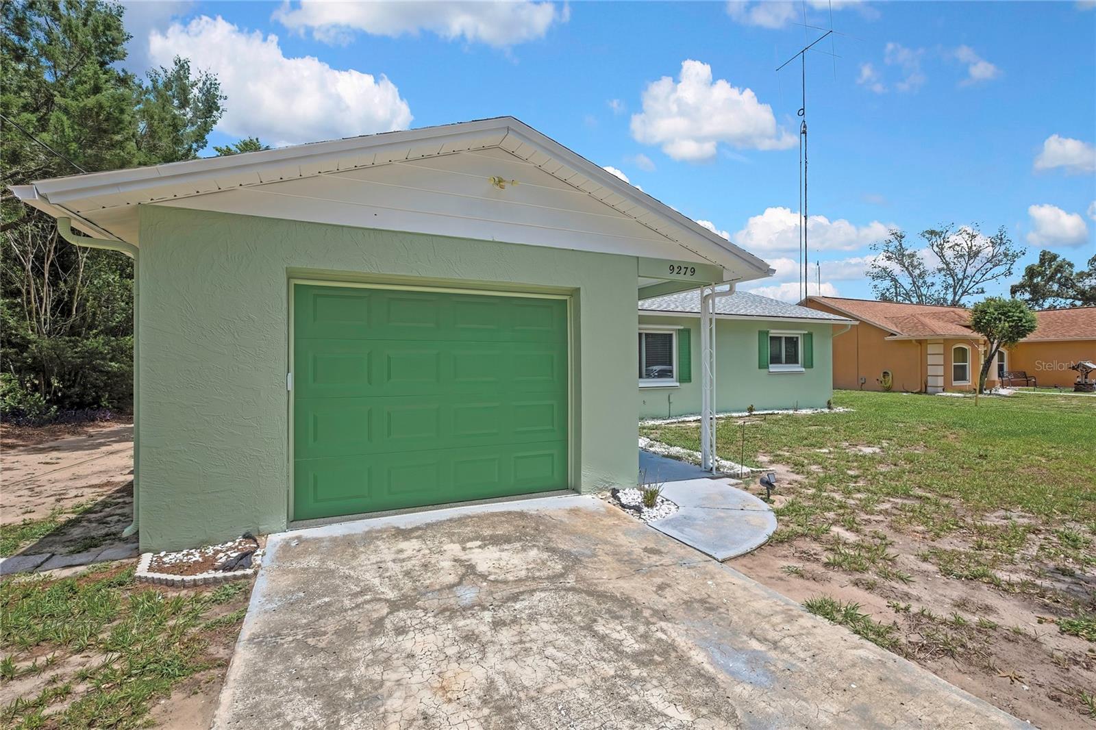 9279 PICKENS ST, SPRING HILL, FL — photo 45