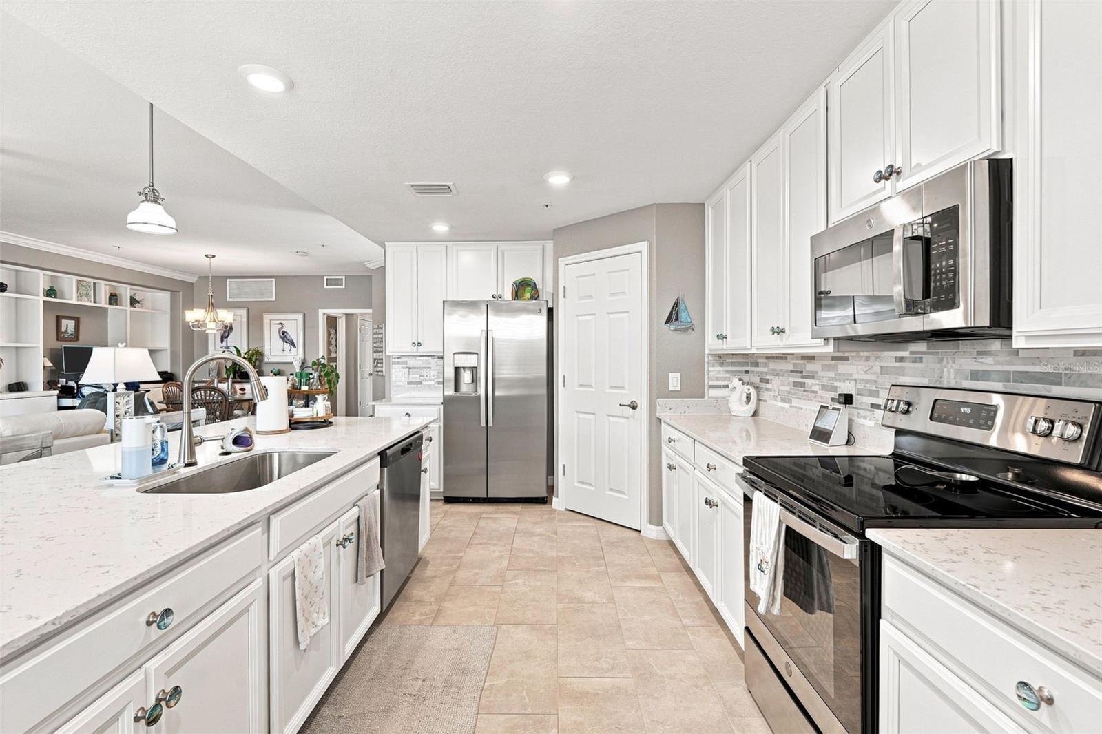 12455 GHIBERTI CIR #101, VENICE, FL — photo 10