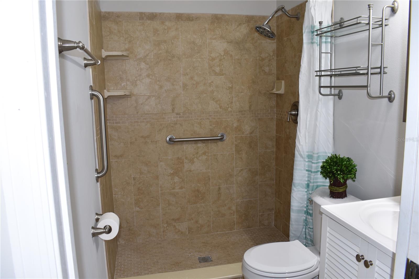 2005 HALMROCK PL #174, SUN CITY CENTER, FL — photo 16