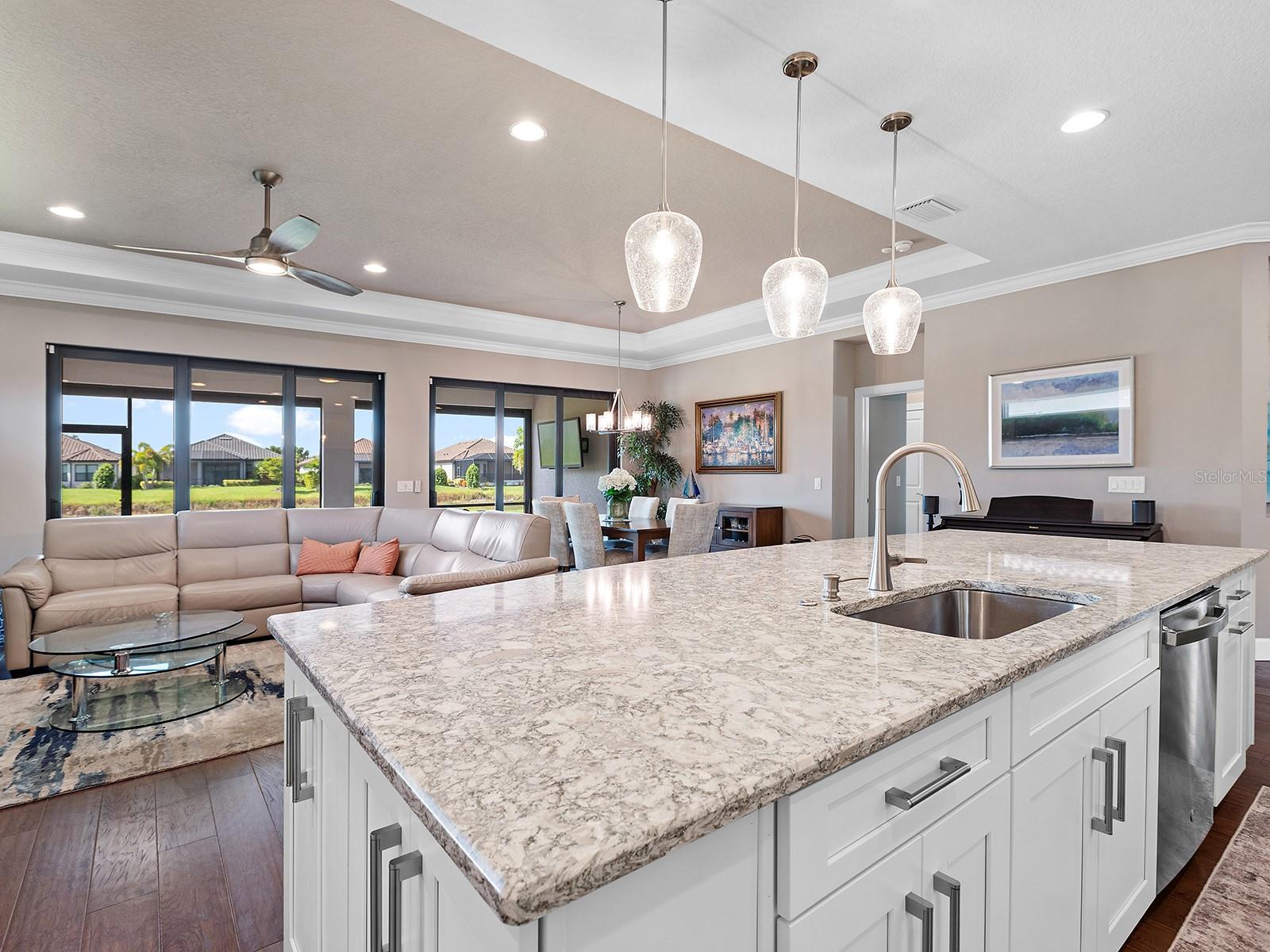 5365 SALCANO ST, SARASOTA, FL — photo 8