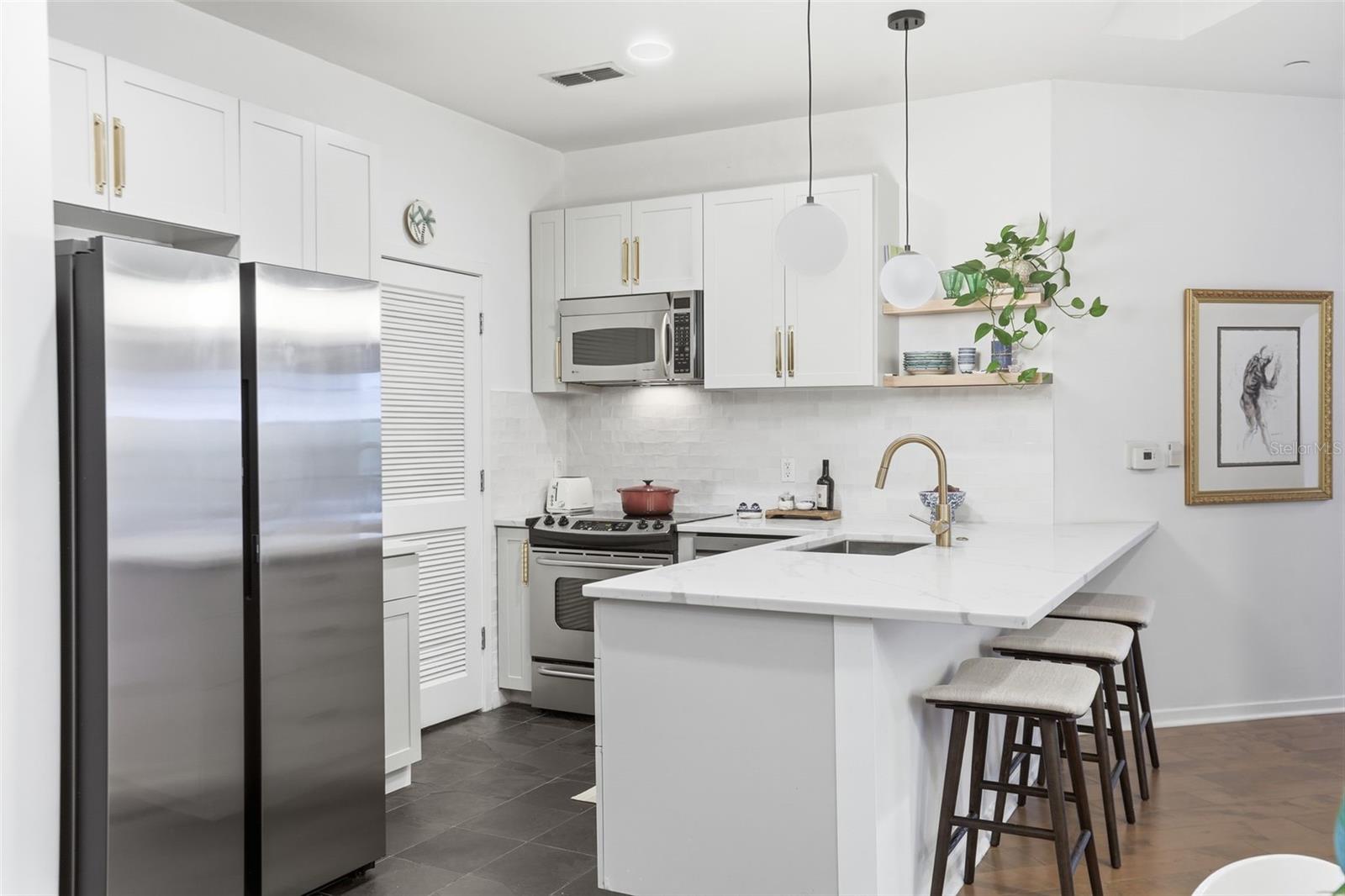 1 S EOLA DR #13, ORLANDO, FL — photo 11