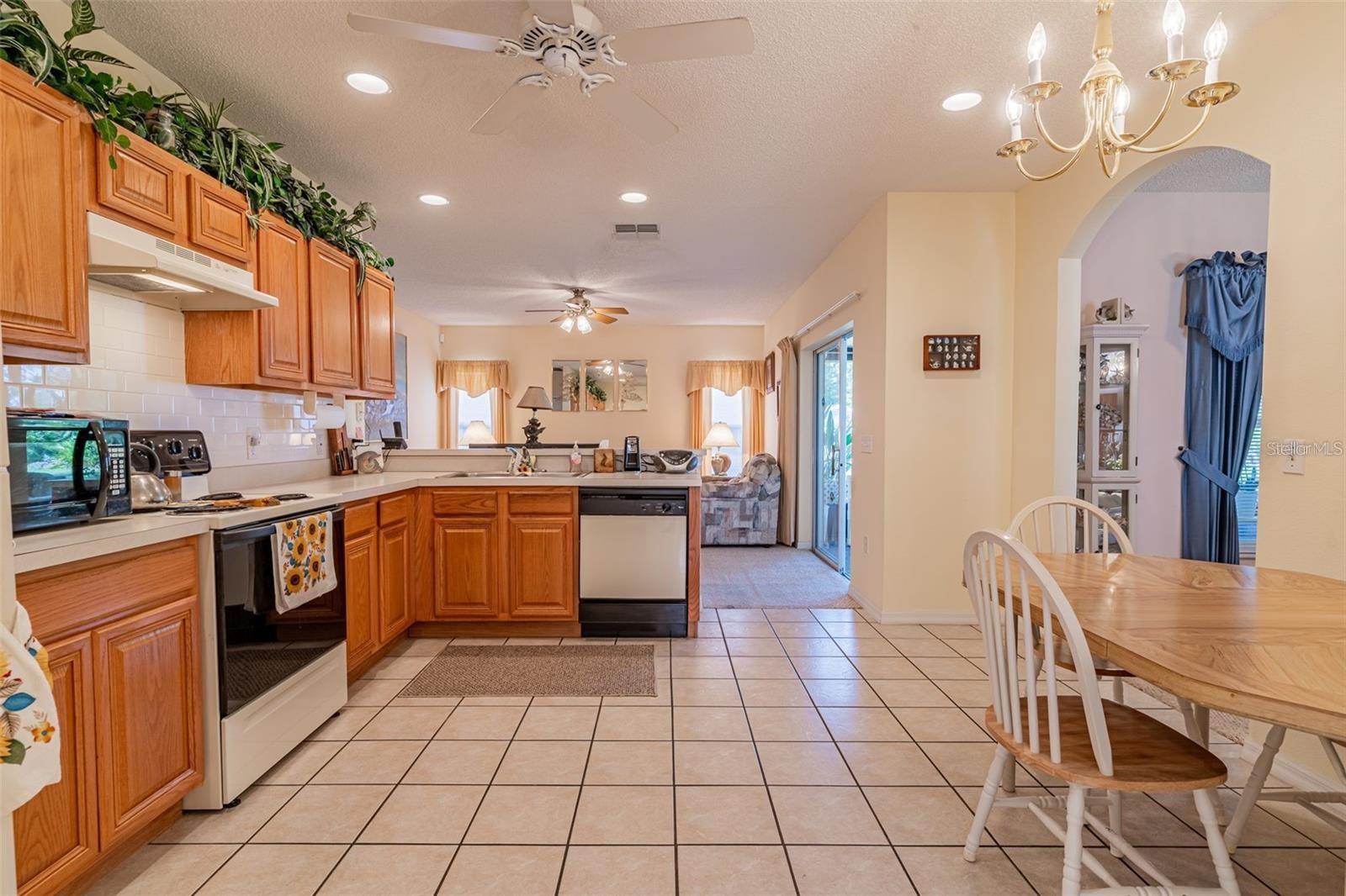 7 TAMIAMI WAY, KISSIMMEE, FL — photo 8