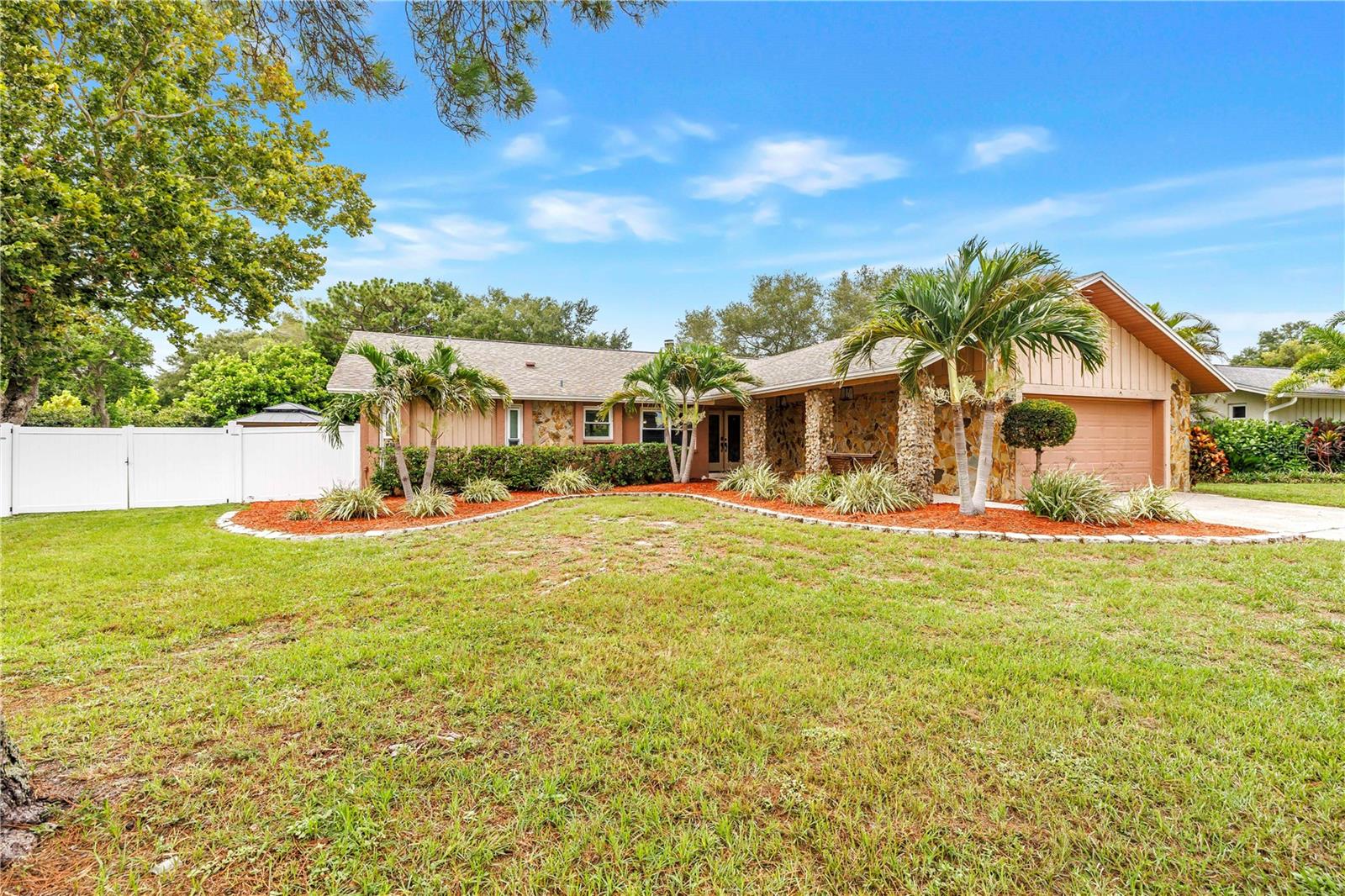 10210 95TH ST, SEMINOLE, FL