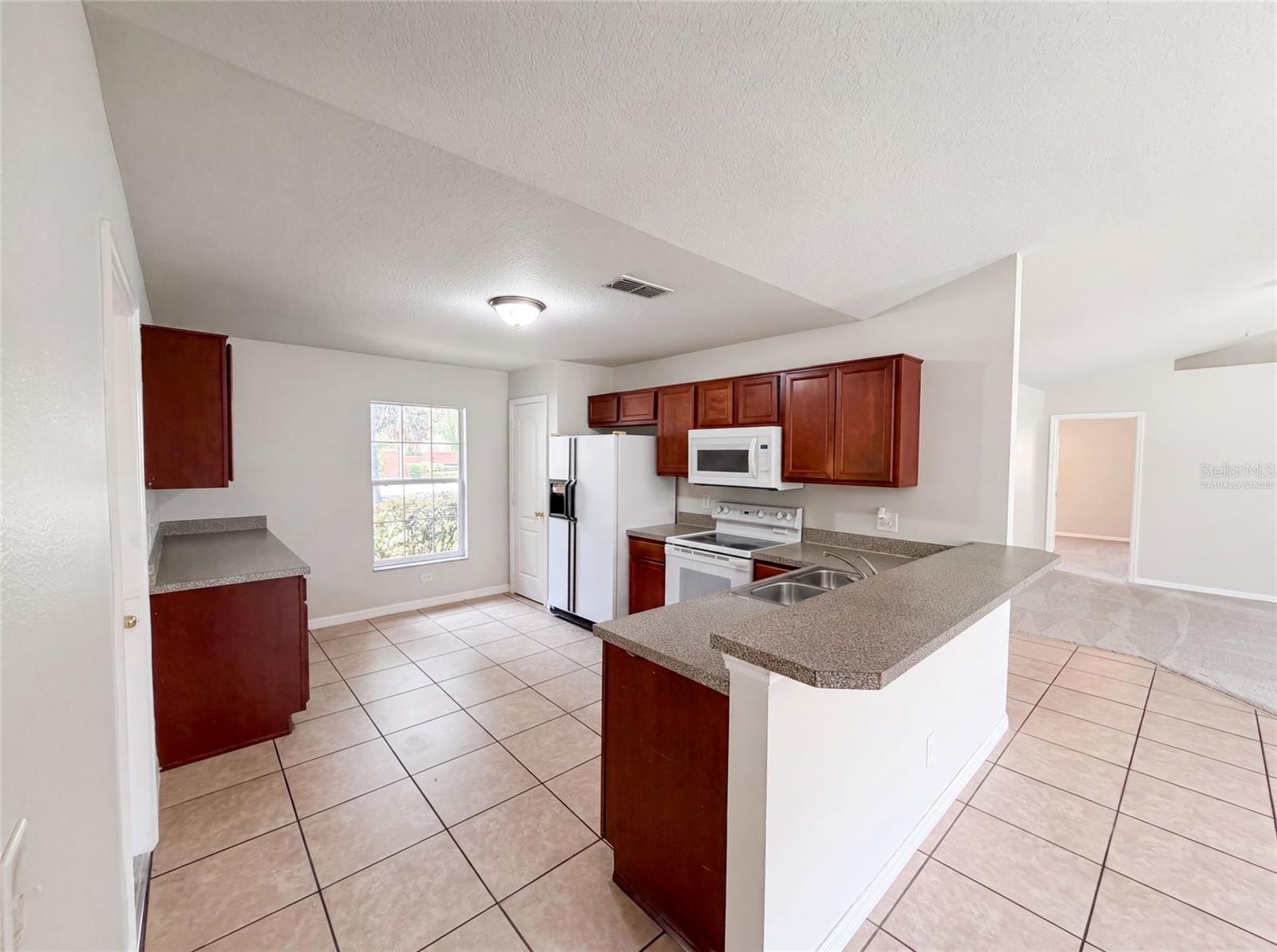 306 GARDEN OAK CT, APOPKA, FL — photo 2