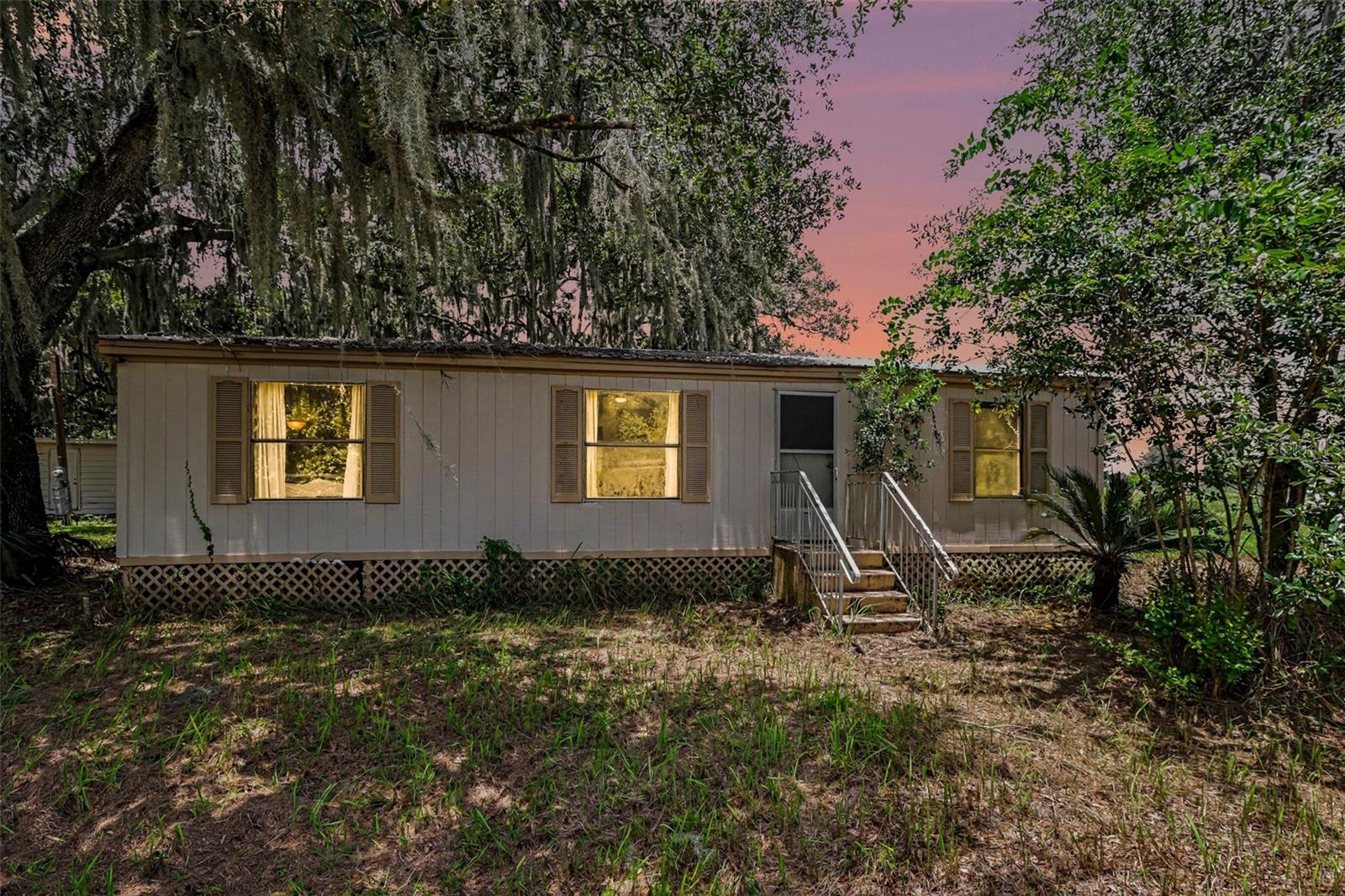 10239 LYONS AVE, LITHIA, FL