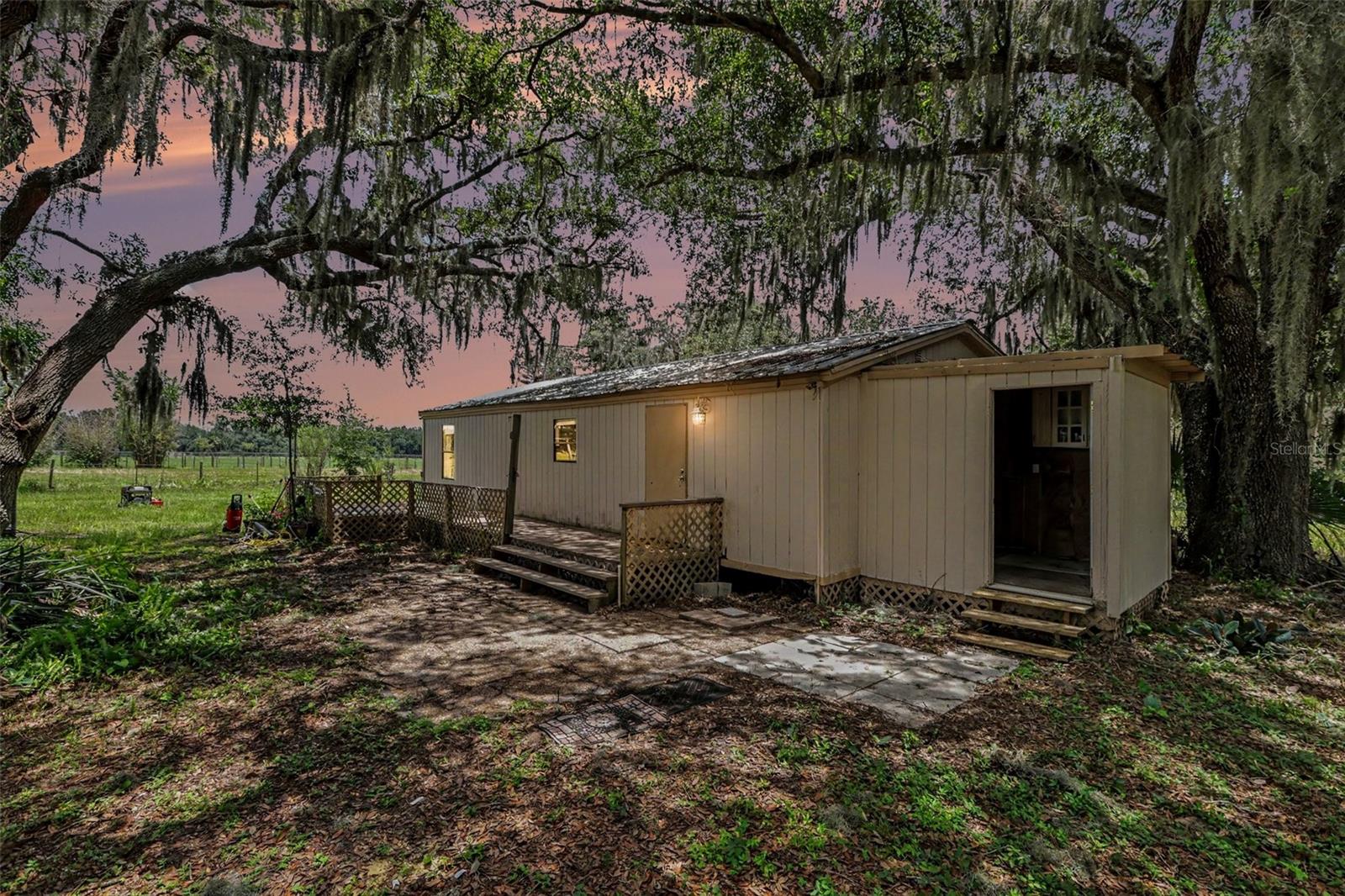 10239 LYONS AVE, LITHIA, FL — photo 5