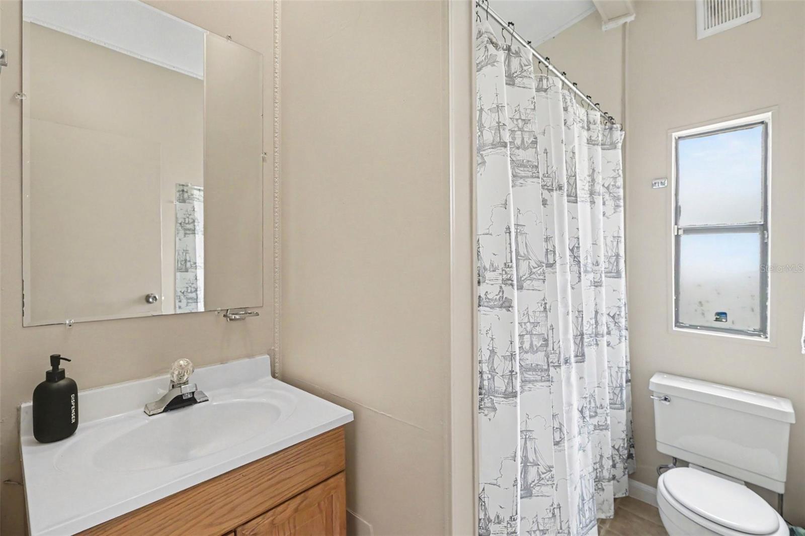10239 LYONS AVE, LITHIA, FL — photo 24