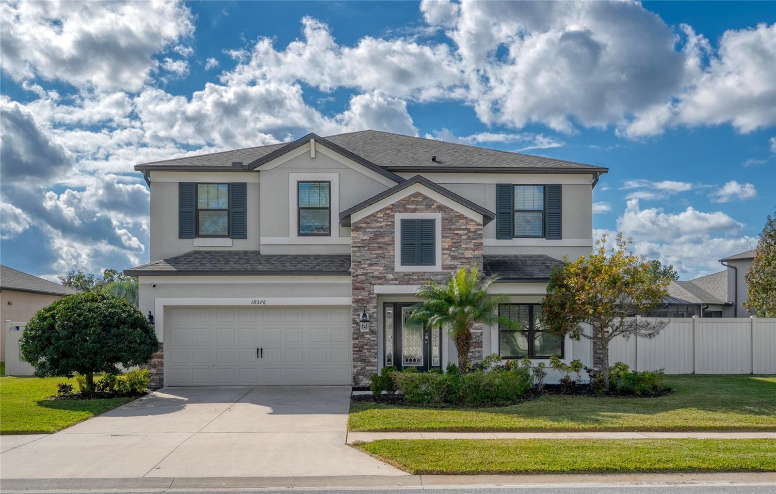18576 OBREGAN DR, SPRING HILL, FL — photo 2