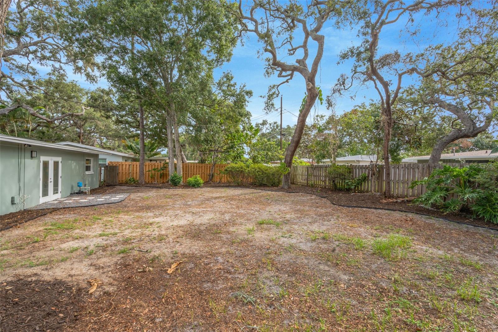 19 VENTURA DR, DUNEDIN, FL — photo 32