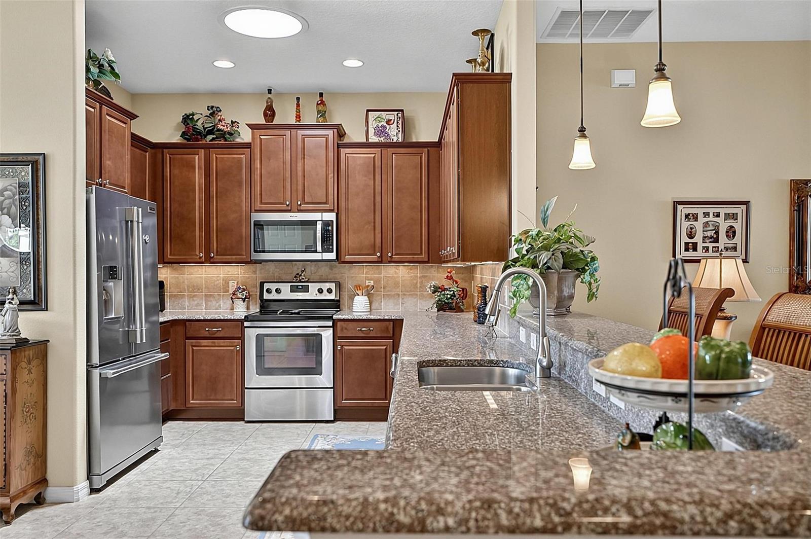 2 LYTTON LN, PALM COAST, FL — photo 9