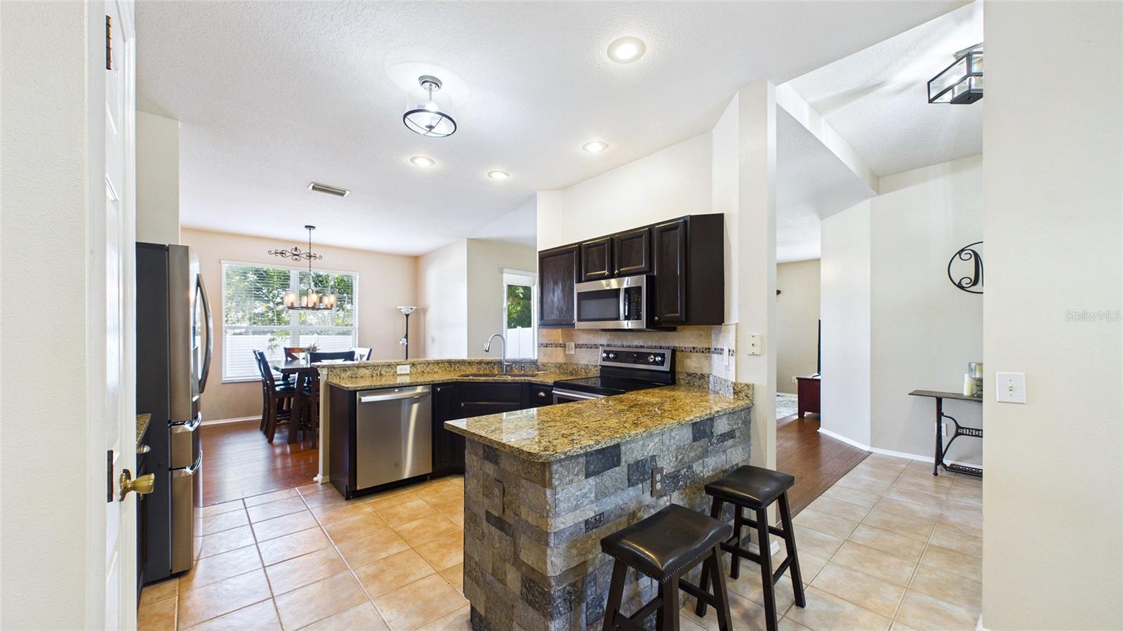 4021 3RD AVE E, BRADENTON, FL — photo 4