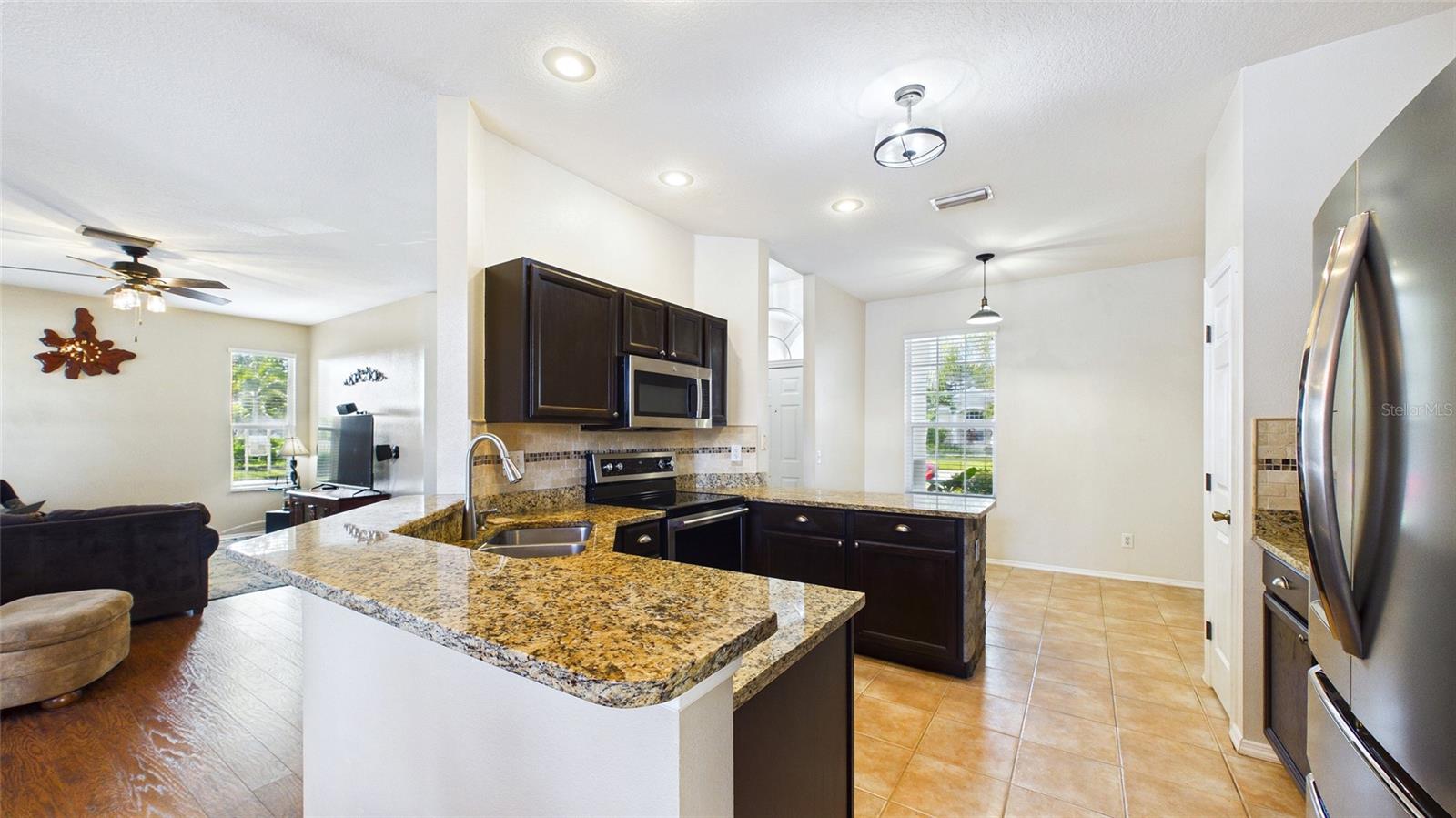 4021 3RD AVE E, BRADENTON, FL — photo 14