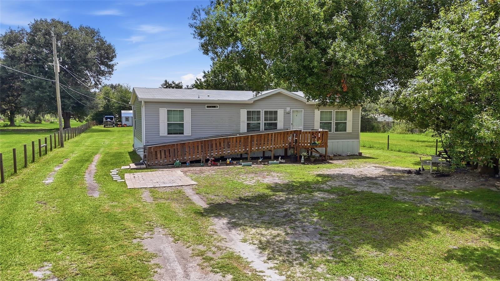 2086 NW GENES LITTLE ACRES AVE, ARCADIA, FL — photo 2