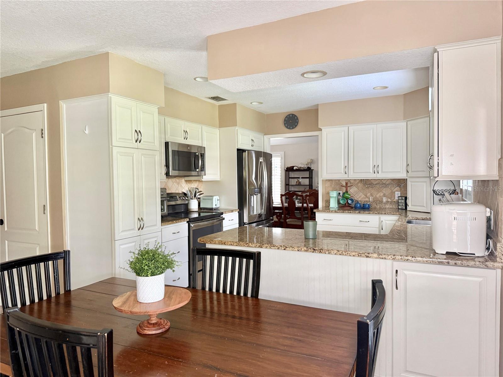 9306 ALANBROOKE ST, TEMPLE TERRACE, FL — photo 11