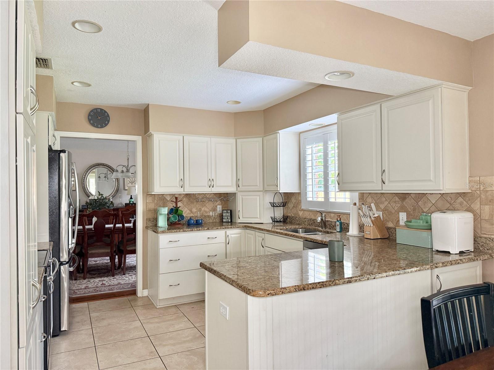 9306 ALANBROOKE ST, TEMPLE TERRACE, FL — photo 12
