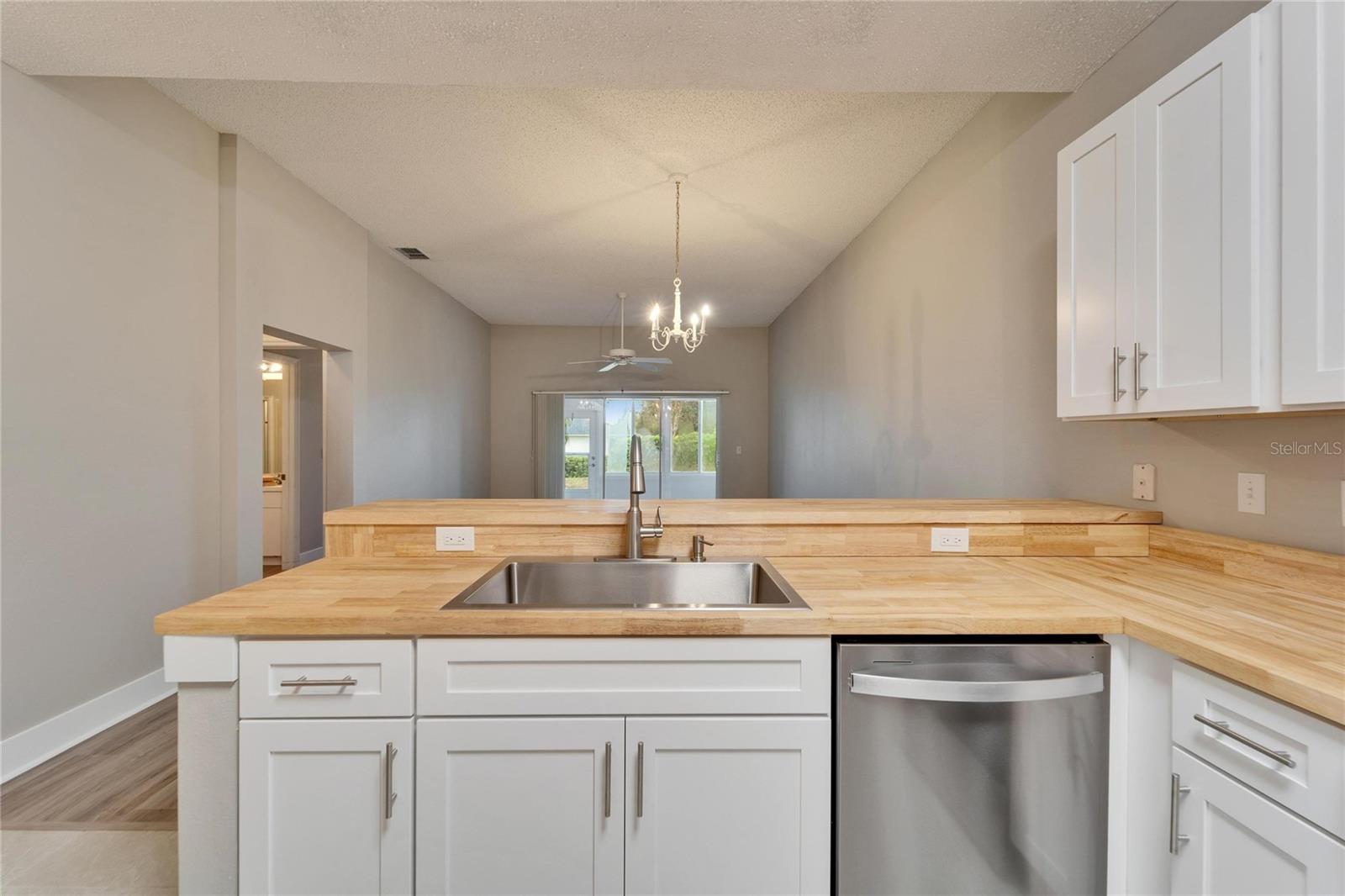 1032 RADISON AVE #2, SUN CITY CENTER, FL — photo 9