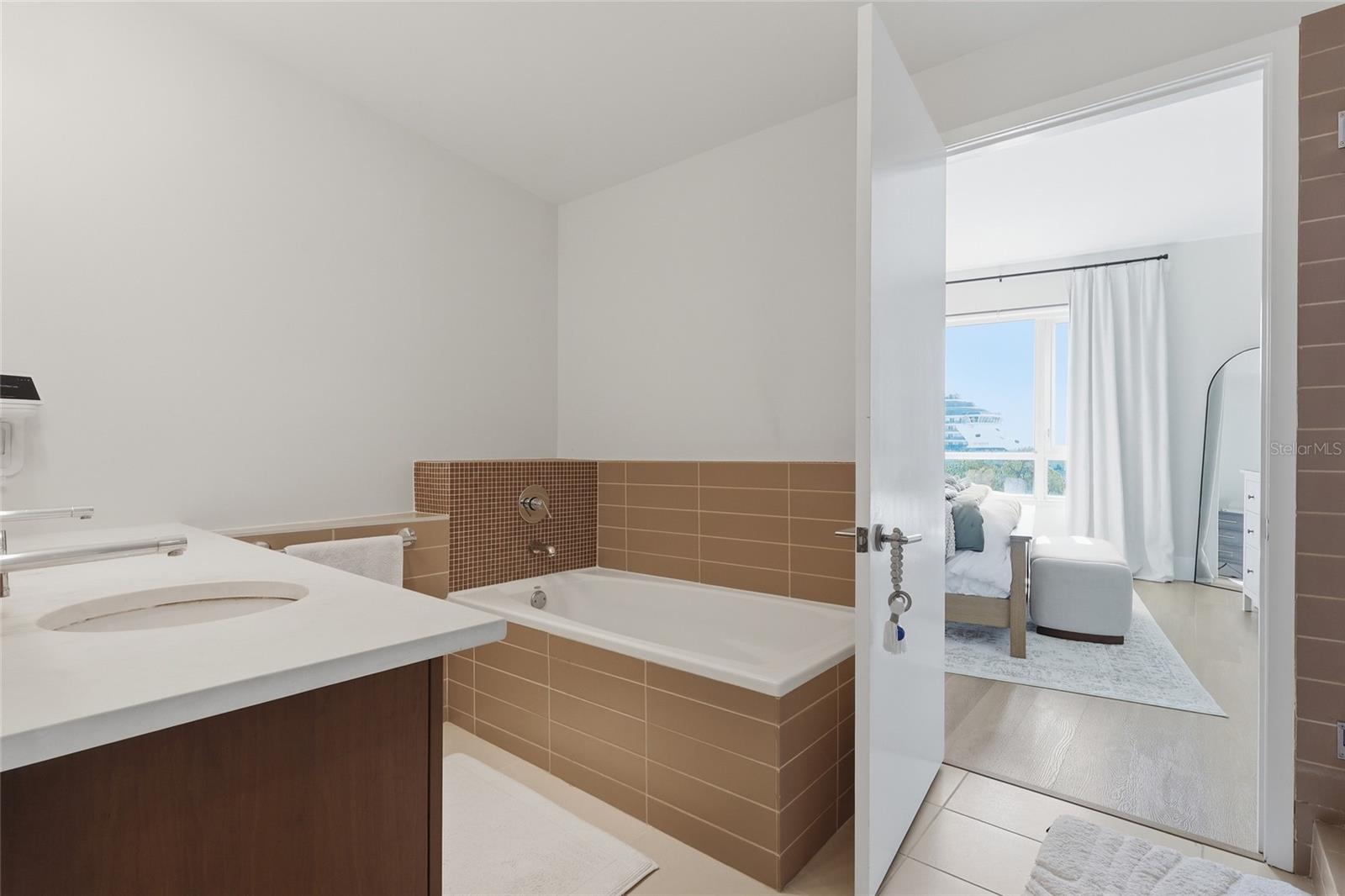 912 CHANNELSIDE DR #2503, TAMPA, FL — photo 13