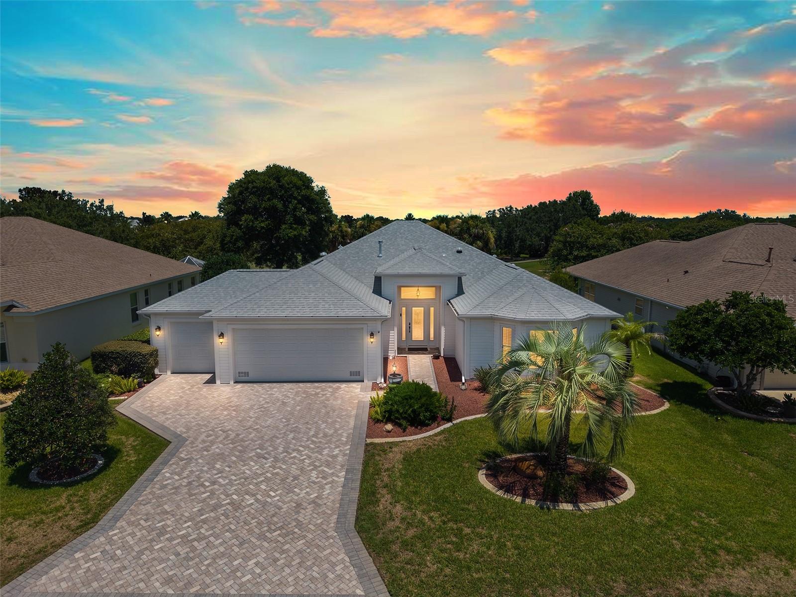 1527 GOLDEN RIDGE DR, THE VILLAGES, FL