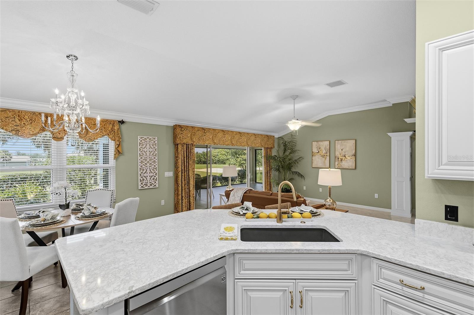 1527 GOLDEN RIDGE DR, THE VILLAGES, FL — photo 11