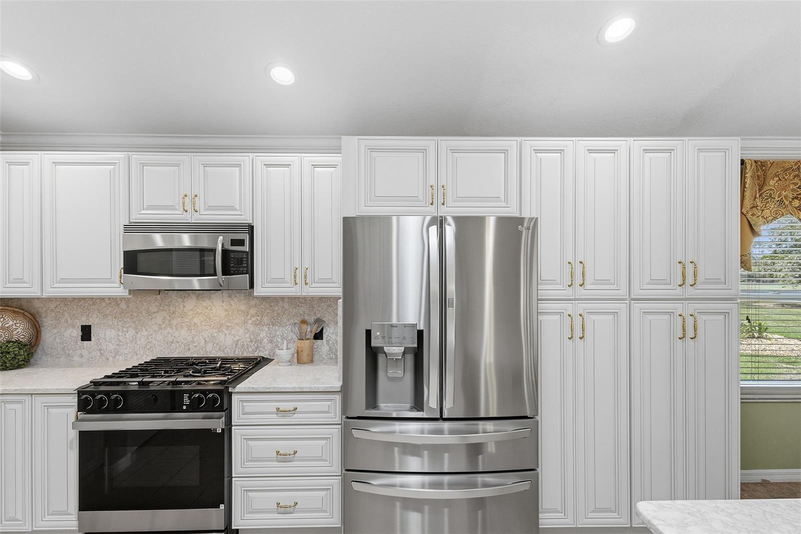 1527 GOLDEN RIDGE DR, THE VILLAGES, FL — photo 14