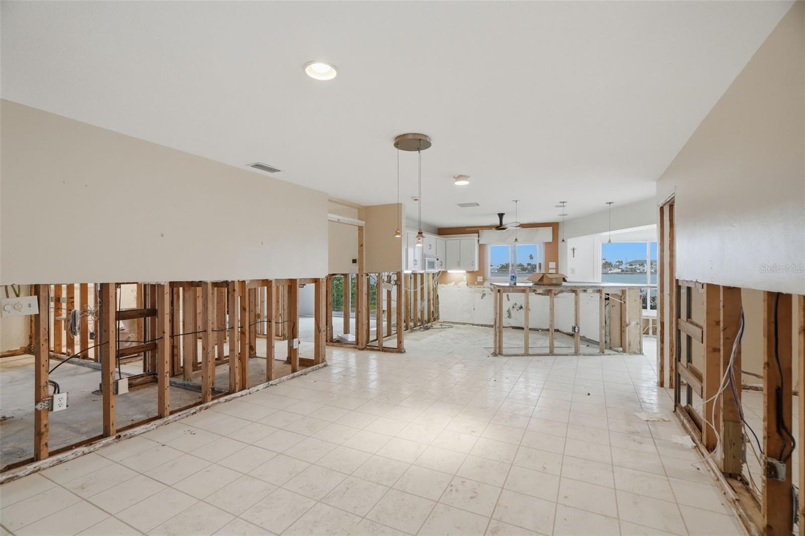 5810 BAHAMA WAY S, ST PETE BEACH, FL — photo 9