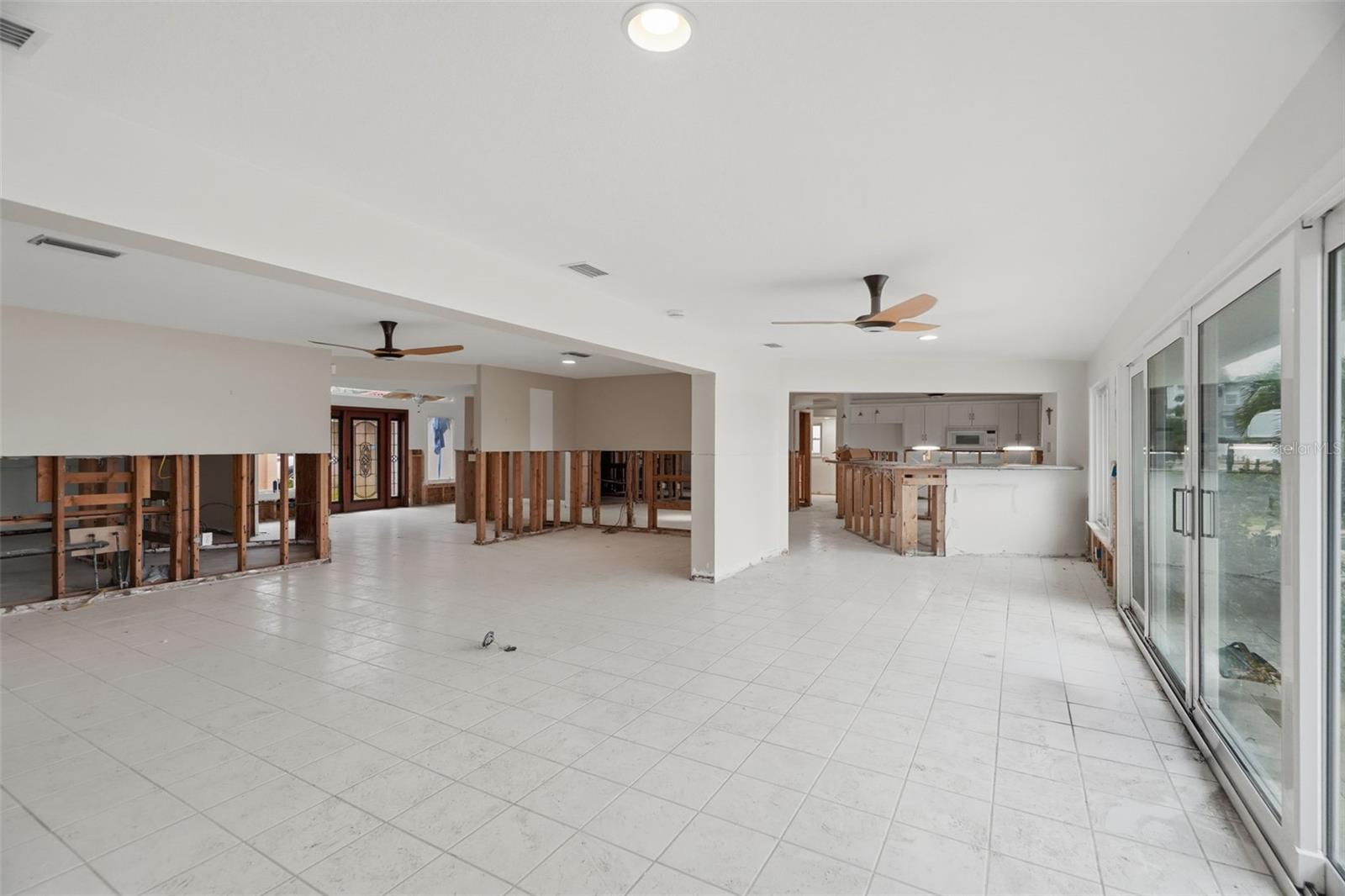 5810 BAHAMA WAY S, ST PETE BEACH, FL — photo 13