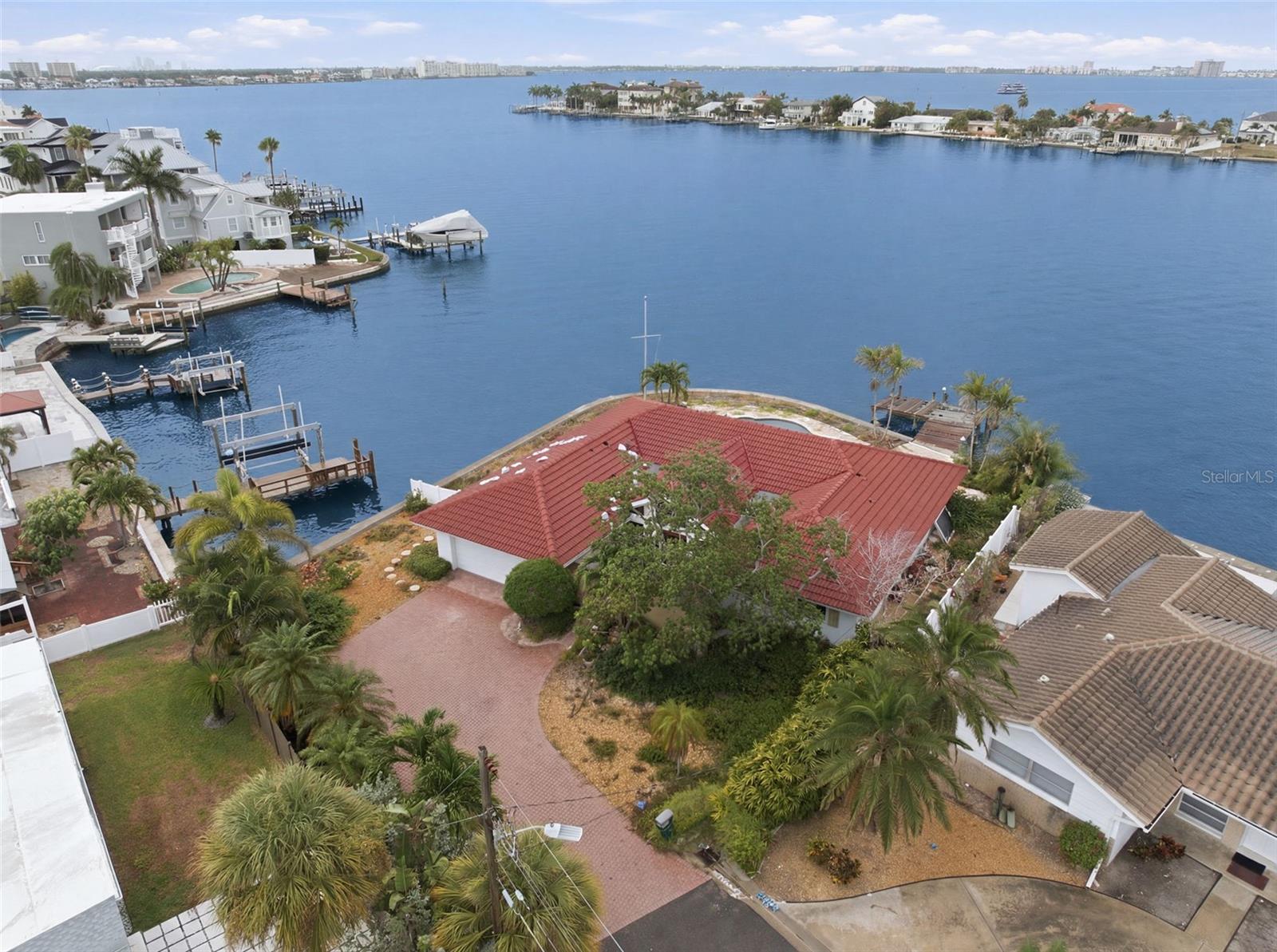 5810 BAHAMA WAY S, ST PETE BEACH, FL — photo 35