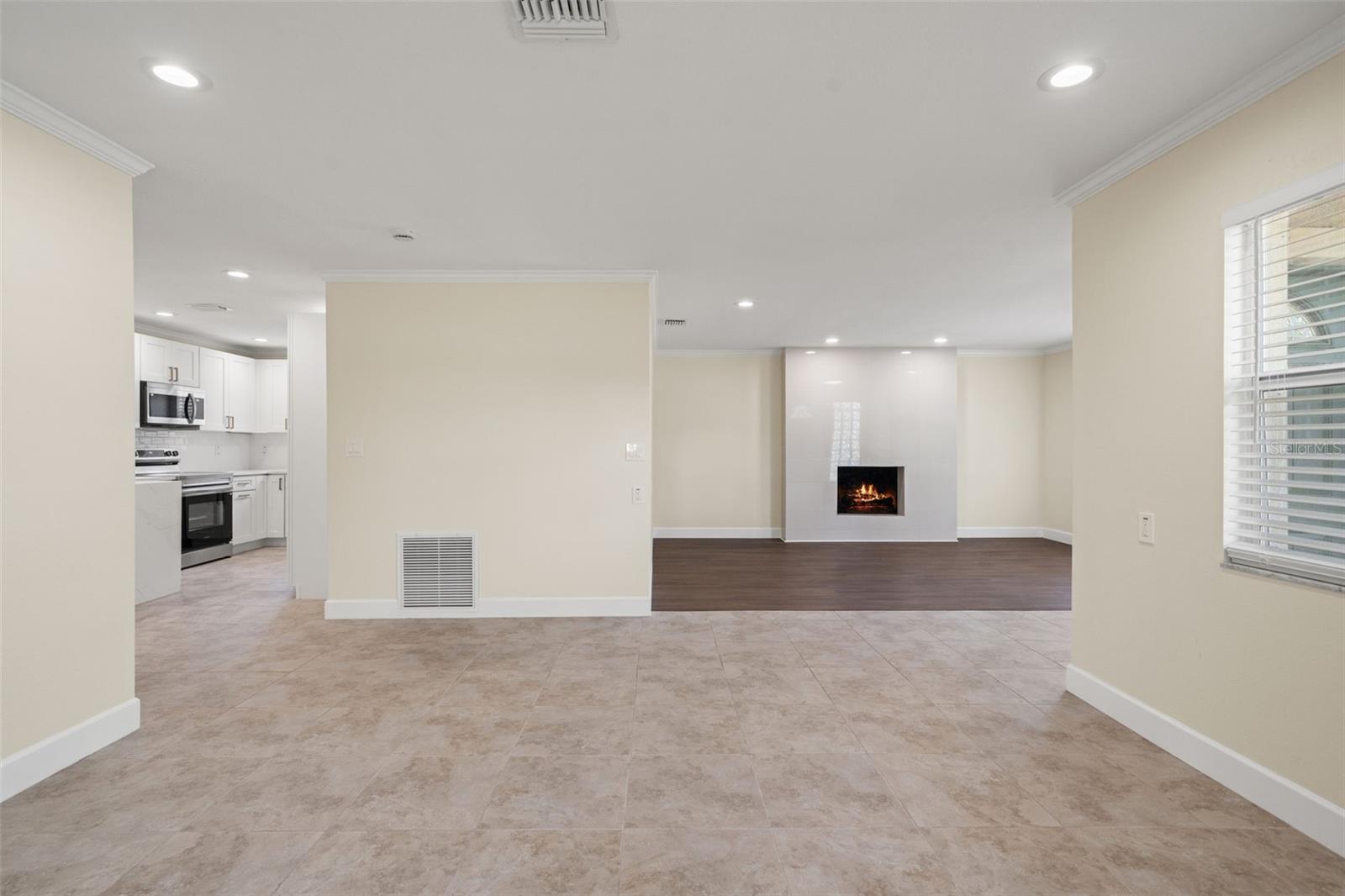 4247 HELENA ST NE, ST PETERSBURG, FL — photo 8