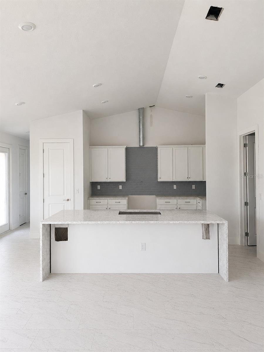 9057 BANTRY BAY BLVD, ENGLEWOOD, FL — photo 5
