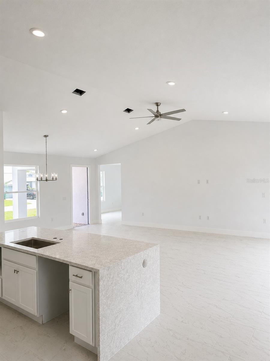 9057 BANTRY BAY BLVD, ENGLEWOOD, FL — photo 6