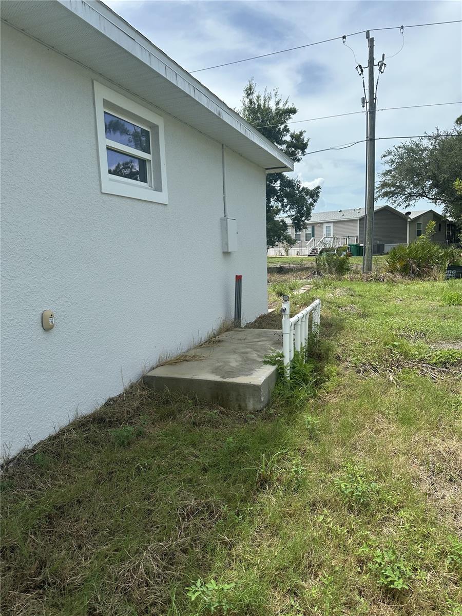 9057 BANTRY BAY BLVD, ENGLEWOOD, FL — photo 14