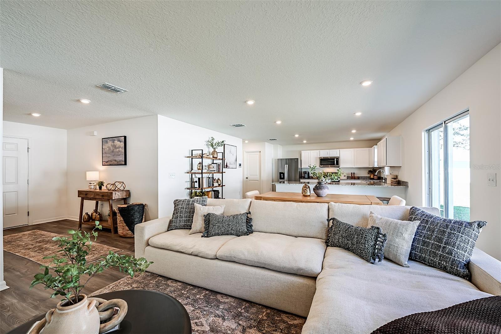 704 OAK HAMMOCK WAY, AVON PARK, FL — photo 14