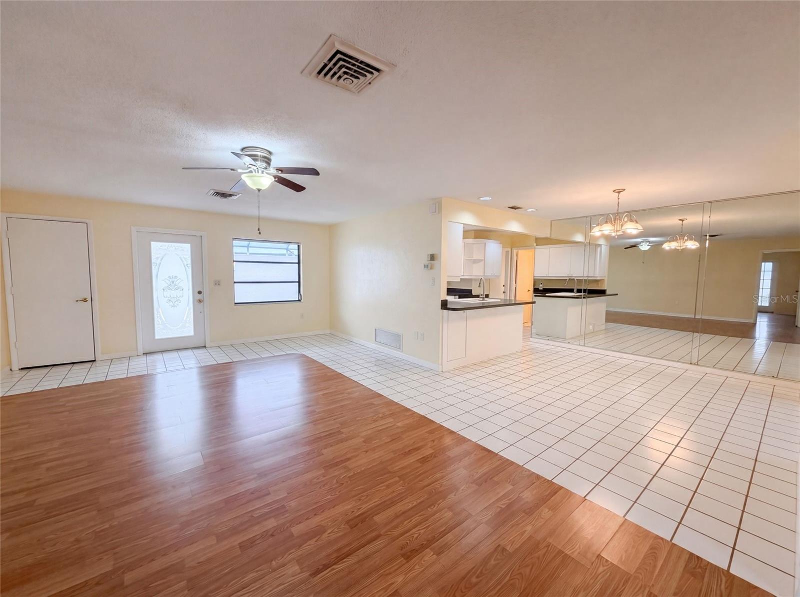 1301 LUCAYA AVE, VENICE, FL — photo 9
