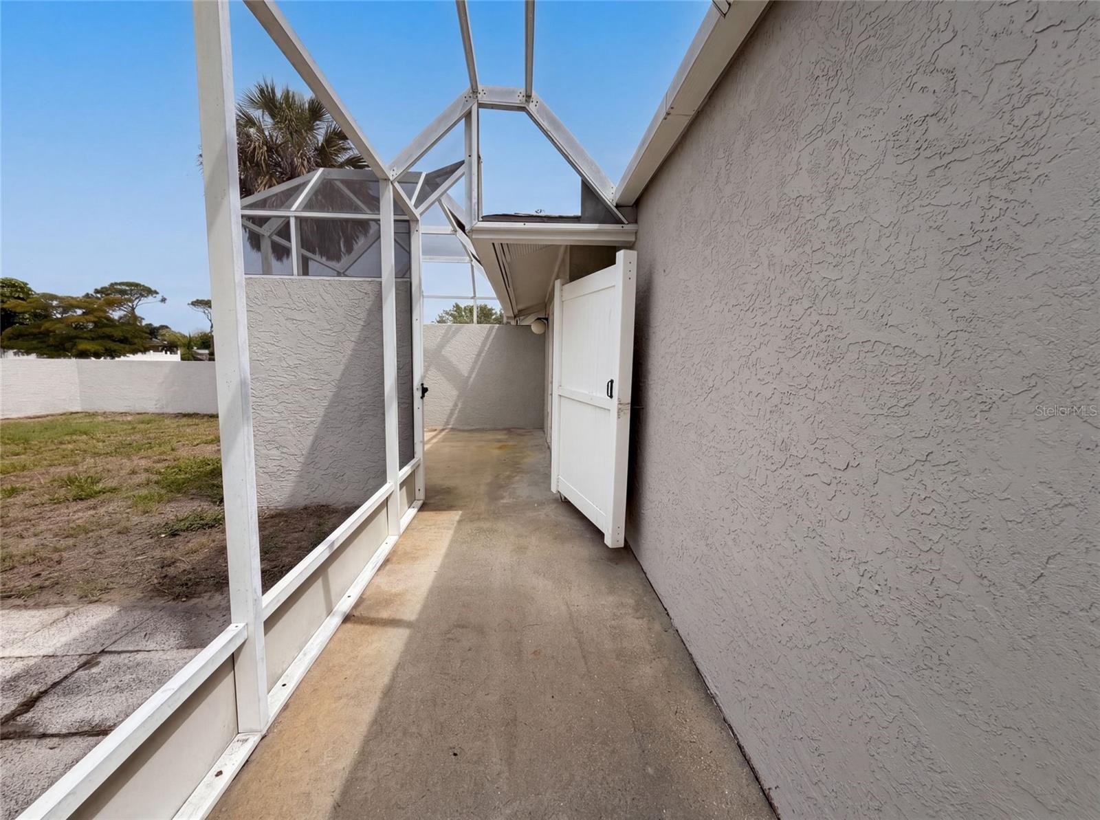 1301 LUCAYA AVE, VENICE, FL — photo 27