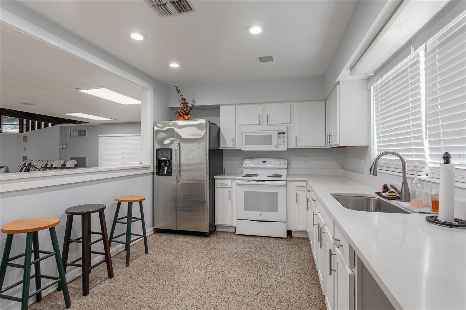 6518 WALTON WAY, TAMPA, FL — photo 36