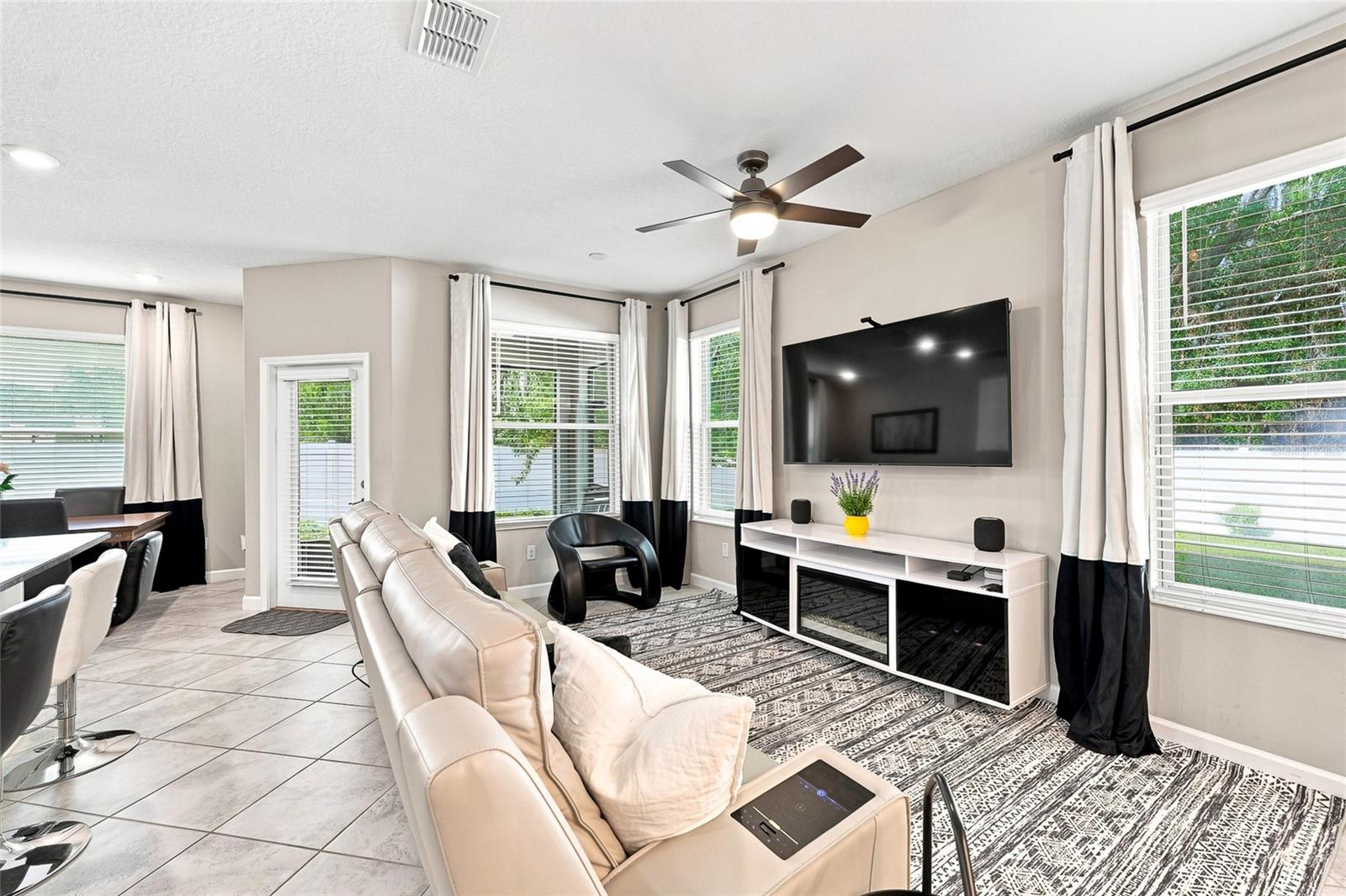 6809 VIA PERLOSO CT, TAMPA, FL — photo 9