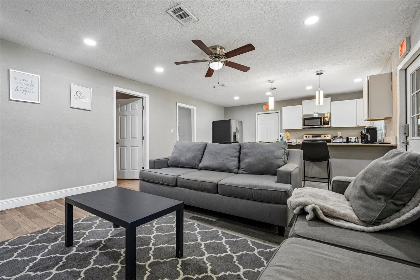 520 FAIRFAX LN, APOLLO BEACH, FL — photo 3