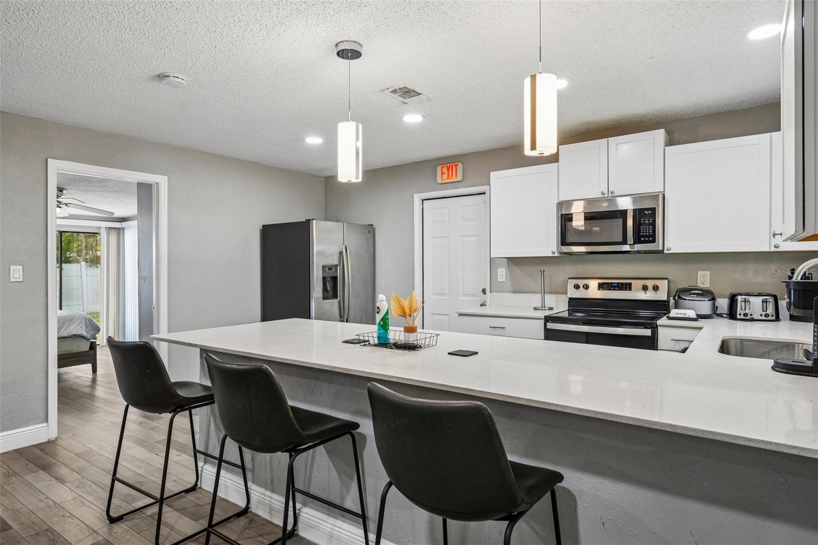 520 FAIRFAX LN, APOLLO BEACH, FL — photo 5
