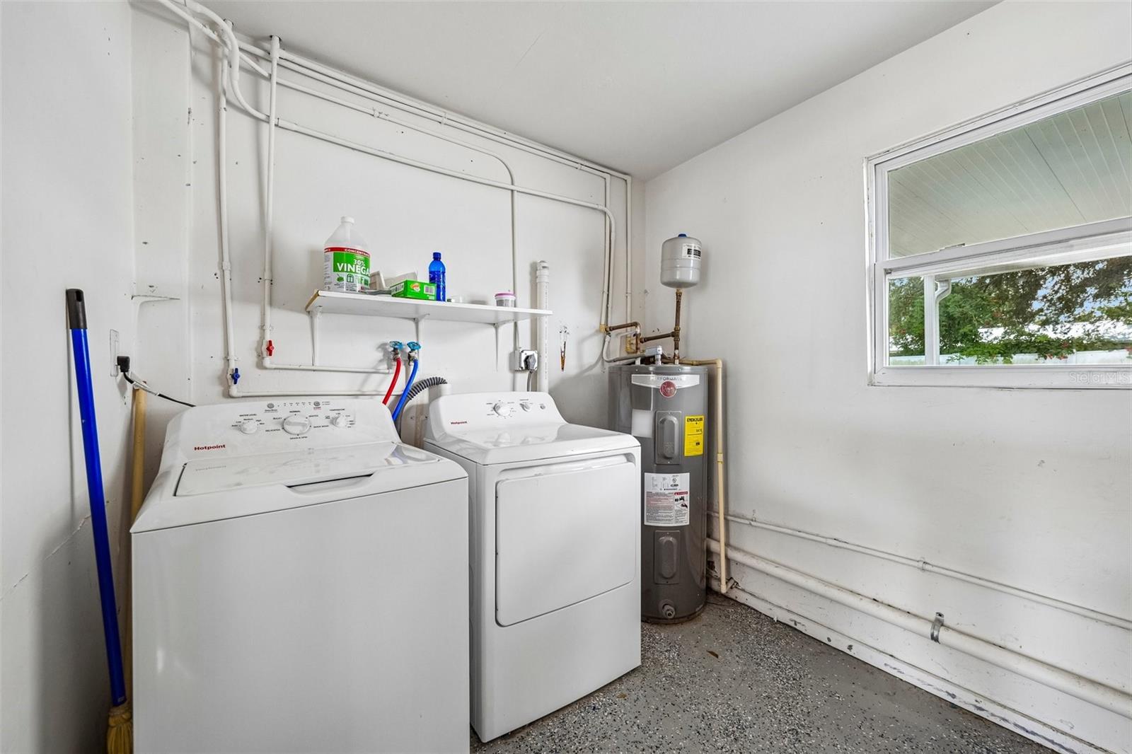 520 FAIRFAX LN, APOLLO BEACH, FL — photo 18