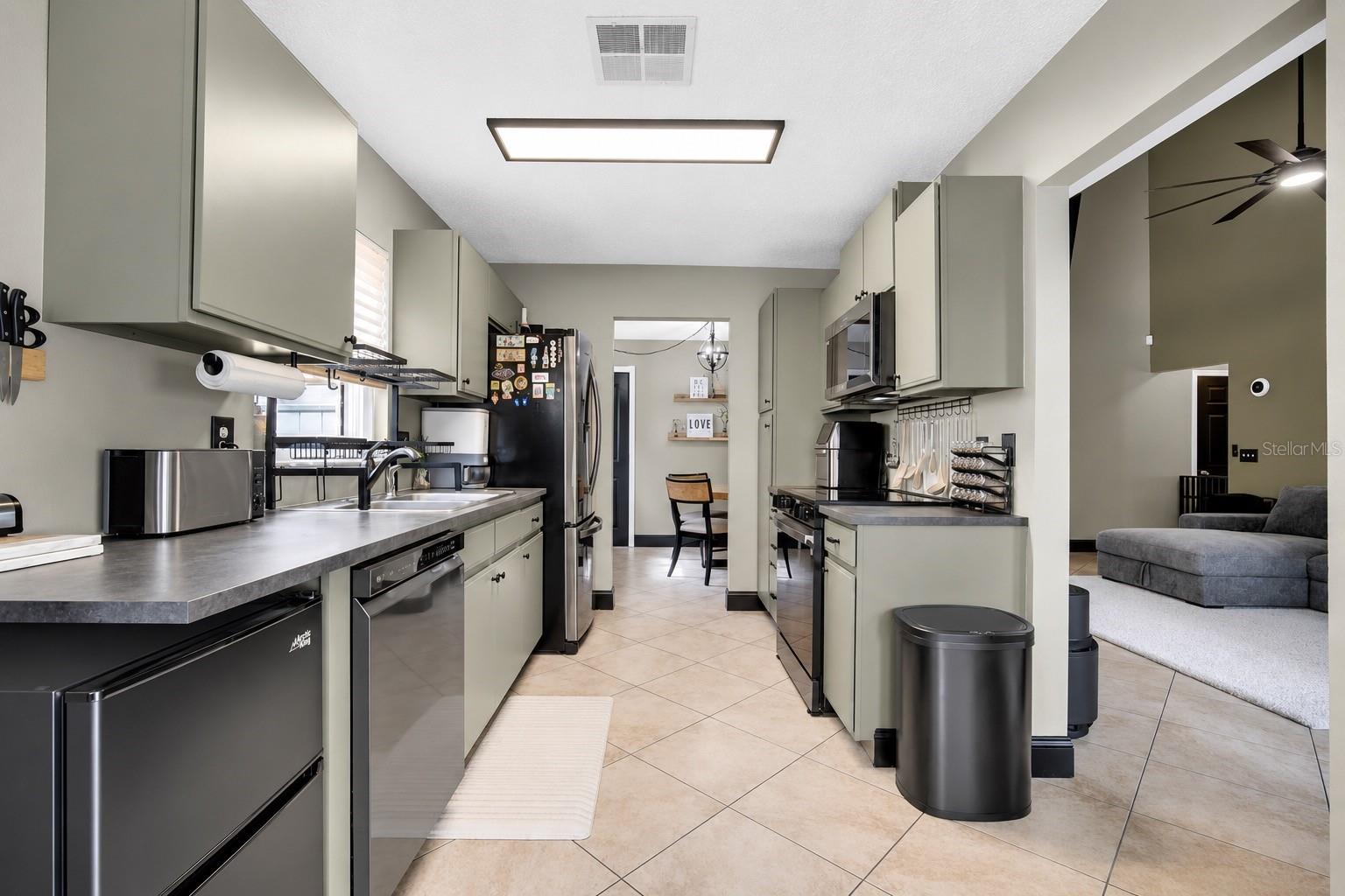 2235 MEADOWMOUSE ST, ORLANDO, FL — photo 16